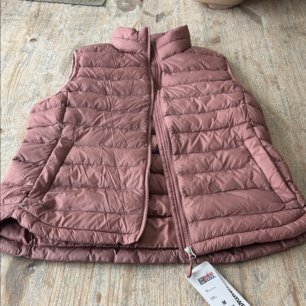 32 Degrees Women's Quilted Vest in Mauve
